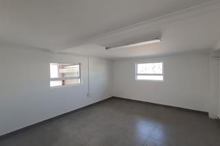 300 m² Commercial space