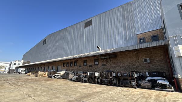 10 400 m² Industrial space
