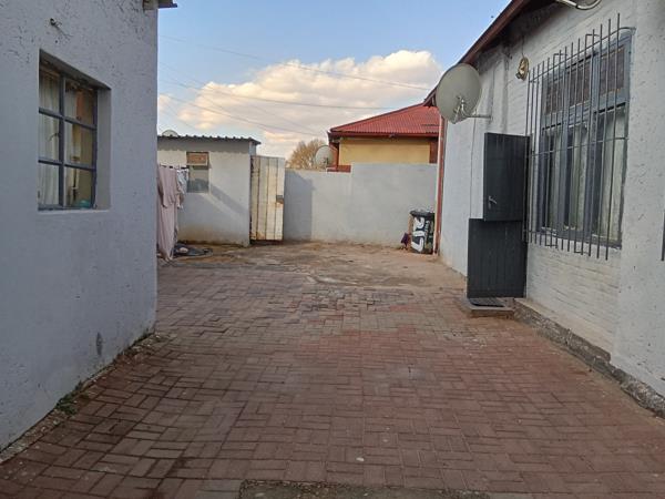 2 Bedroom House
