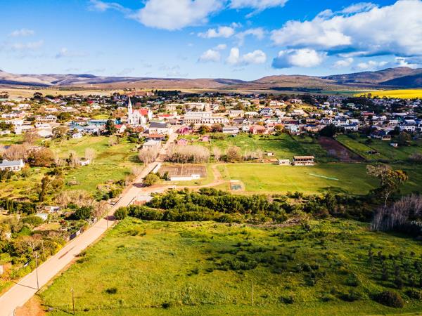 829 m² Land