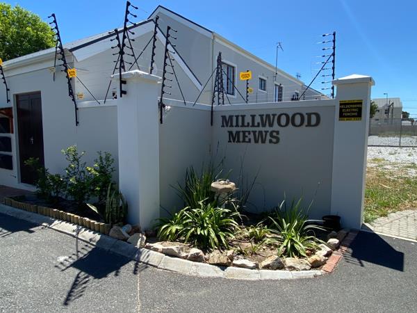2 Bedroom Townhouse