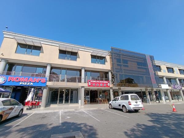 844 m² Office Space