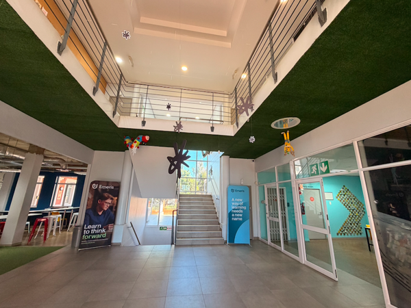 413 m² Commercial space