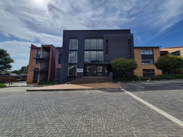 469 m² Commercial space