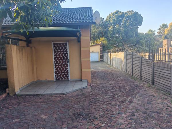 6 Bedroom House