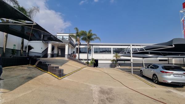 5 700 m² Industrial space