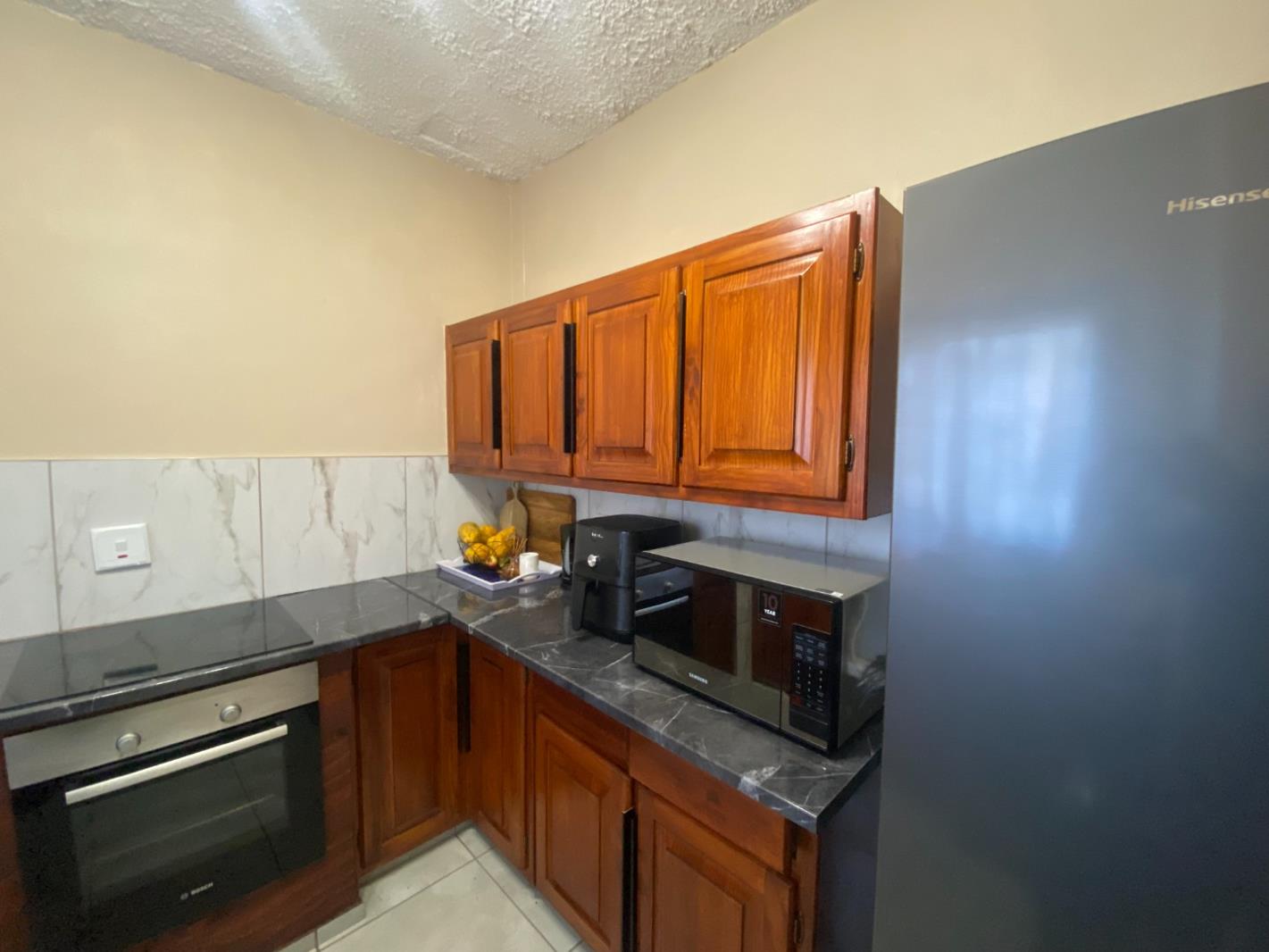 2 Bedroom Apartment in Waterkloof Glen