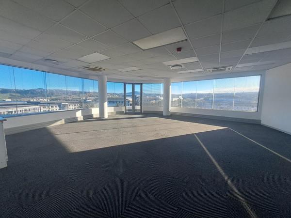 562 m² Commercial space