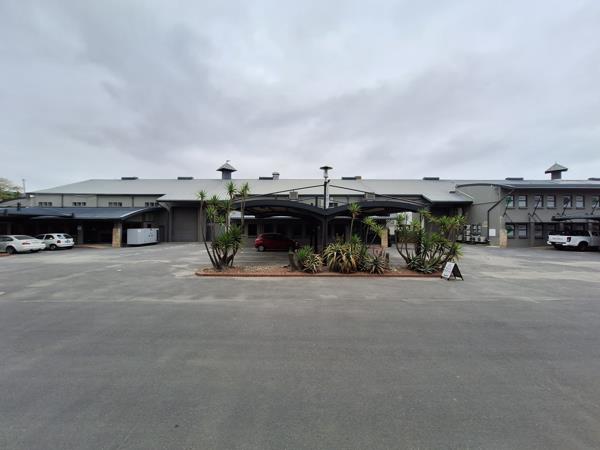 698 m² Industrial space