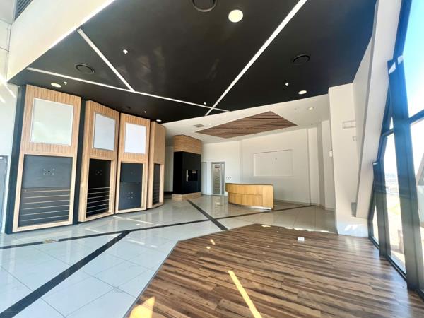 8 124 m² Commercial space