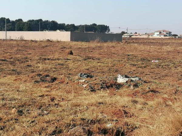 1 442 m² Land