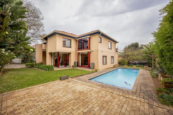 6 Bedroom House