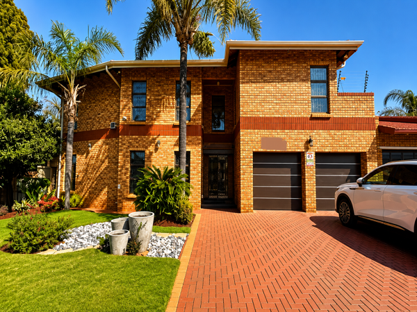 5 Bedroom House