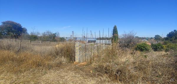 1 060 m² Land