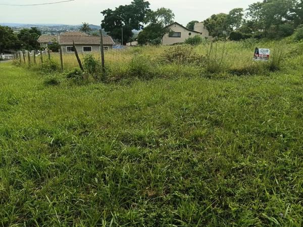 1 054 m² Land