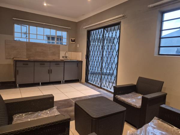 1 Bedroom Garden Cottage