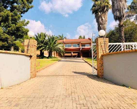 5 Bedroom House