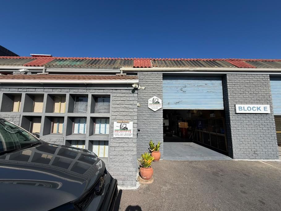 230 m² Industrial space