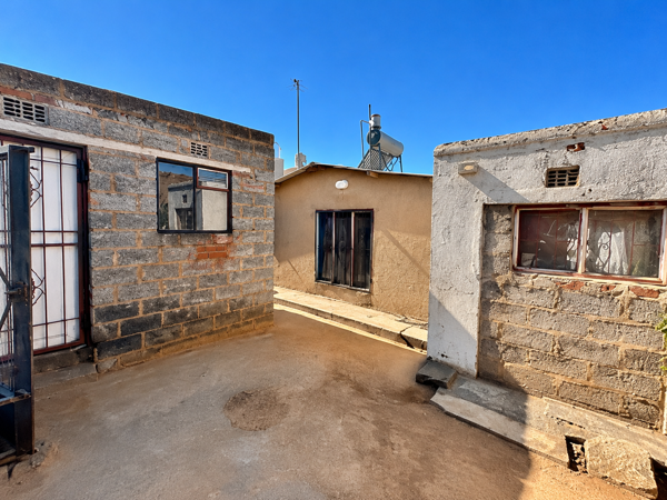 2 Bedroom House