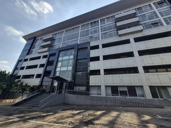802 m² Commercial space