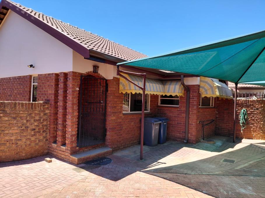 3 Bedroom Simplex