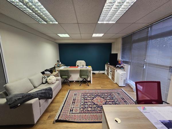 115 m² Commercial space