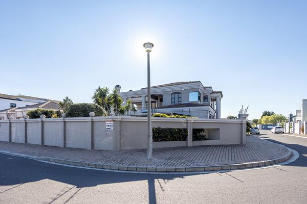 5 Bedroom House