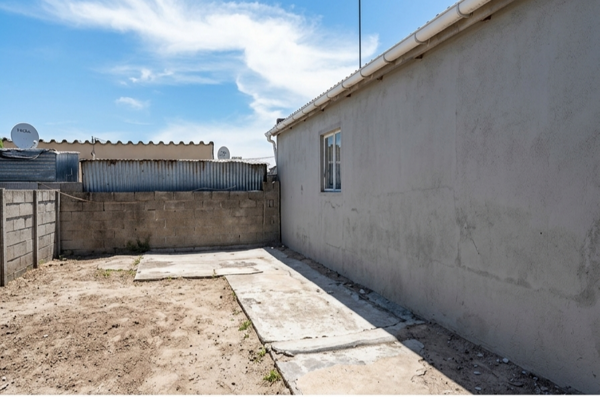 135 m² Land