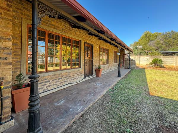 2 Bedroom House