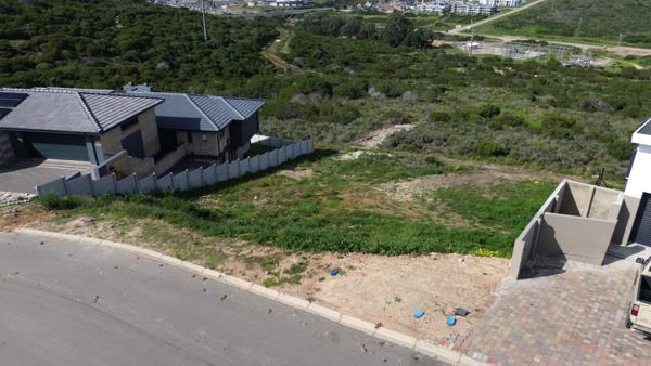 649 m² Land
