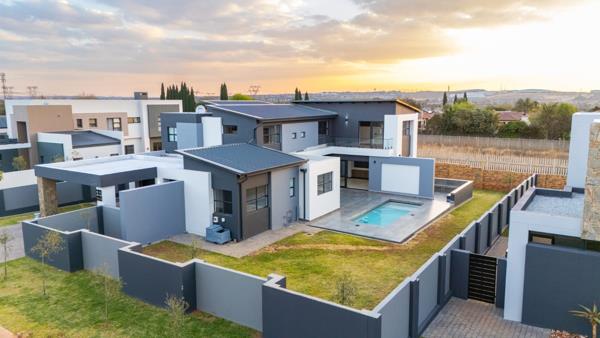 5 Bedroom House