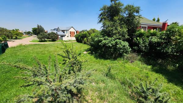 951 m² Land