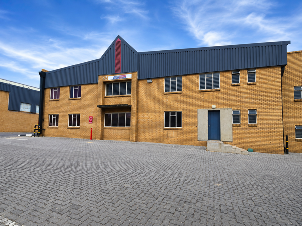 627 m² Industrial space