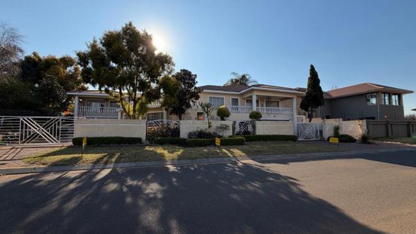 8 Bedroom House