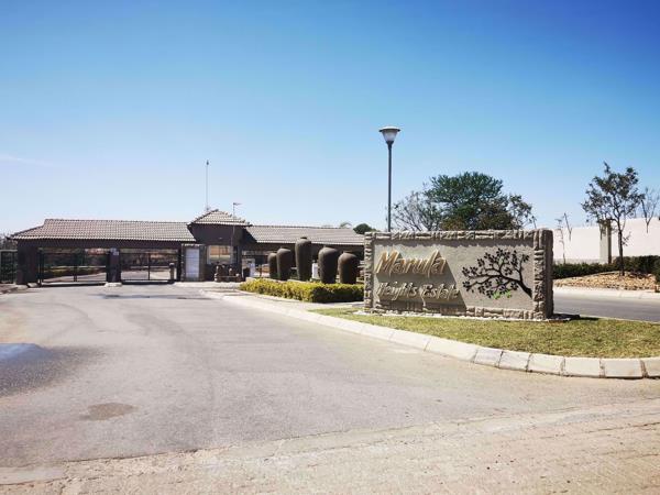 723 m² Land