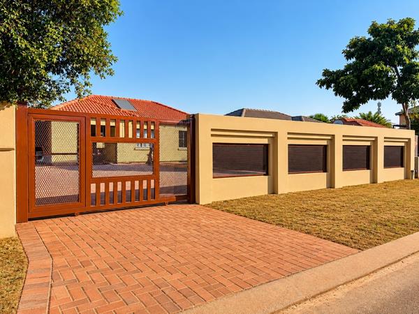 2 Bedroom House