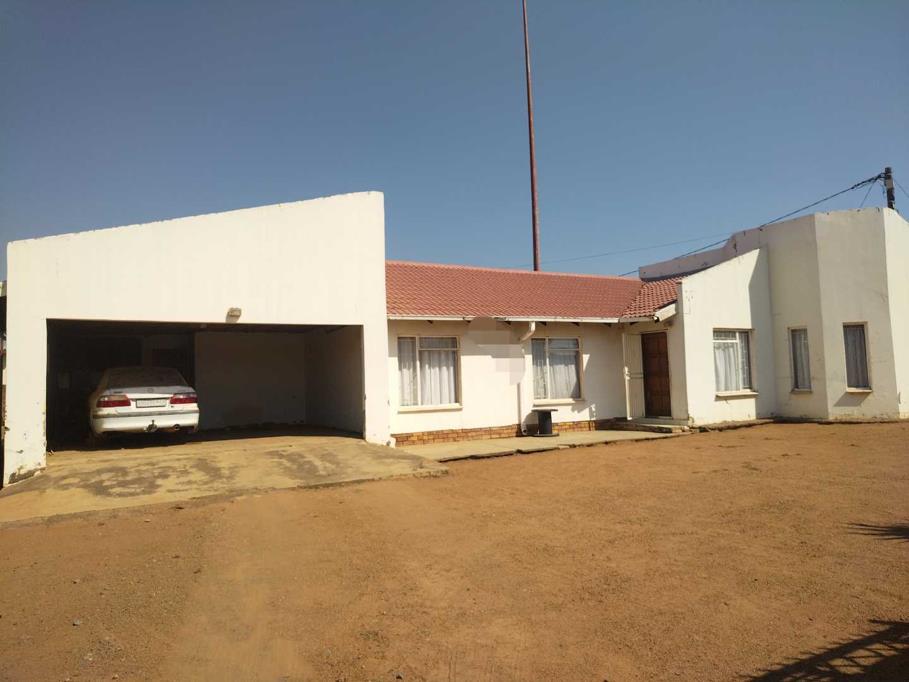 4 Bedroom House