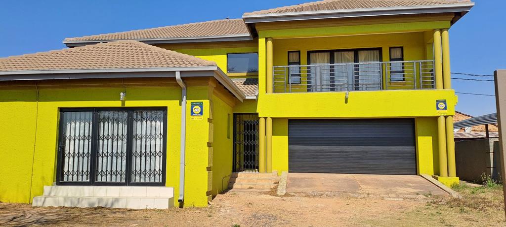 5 Bedroom House