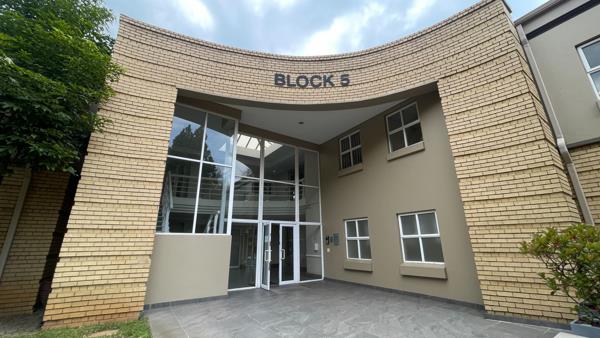 282 m² Office Space