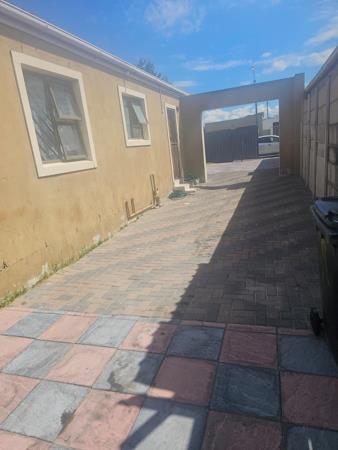 Bachelor apartment