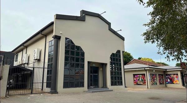 2 740 m² Commercial space