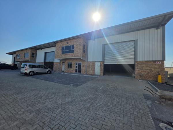 1 350 m² Industrial space