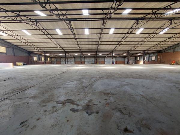 2 400 m² Industrial space