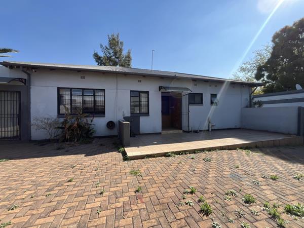 991 m² Commercial space