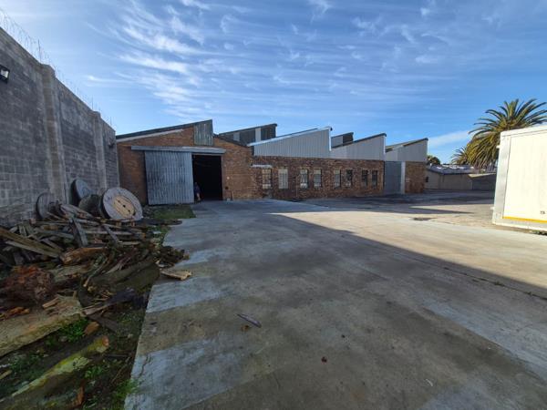 828 m² Industrial space