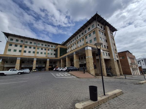 859 m² Commercial space