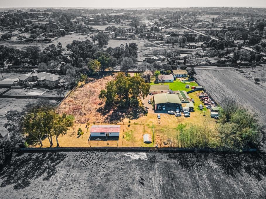 1.6 ha Land