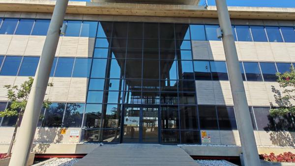 3 504 m² Office Space