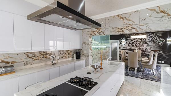 7 Bedroom House
