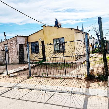 2 Bedroom House